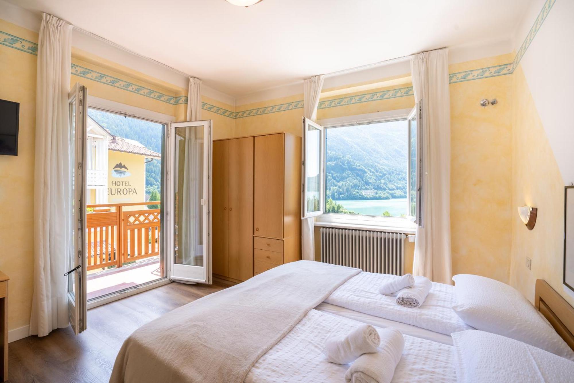 Hotel Europa Molveno Eksteriør billede
