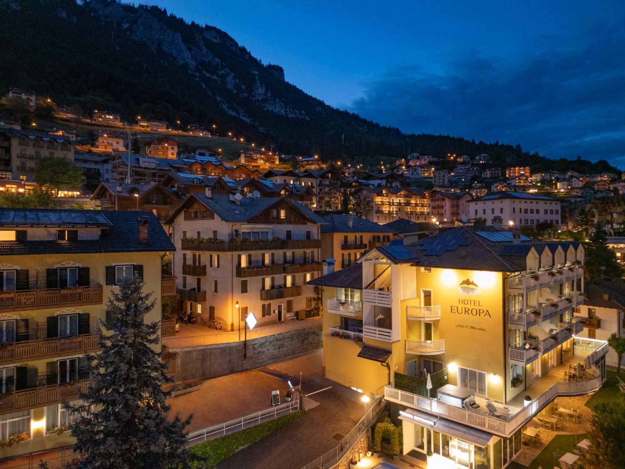 Hotel Europa Molveno Eksteriør billede