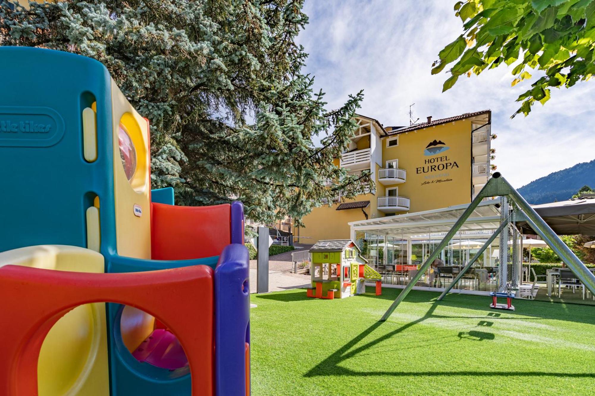 Hotel Europa Molveno Eksteriør billede