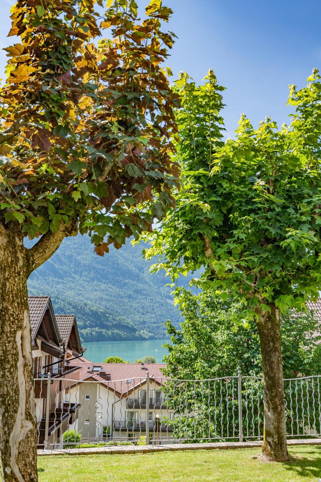 Hotel Europa Molveno Eksteriør billede